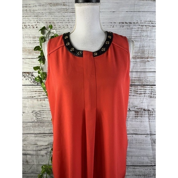 Alfani Sleeveless Blouse Tank size 6 Coral Crepe Faux Black Leather Gold Career - Picture 2 of 10